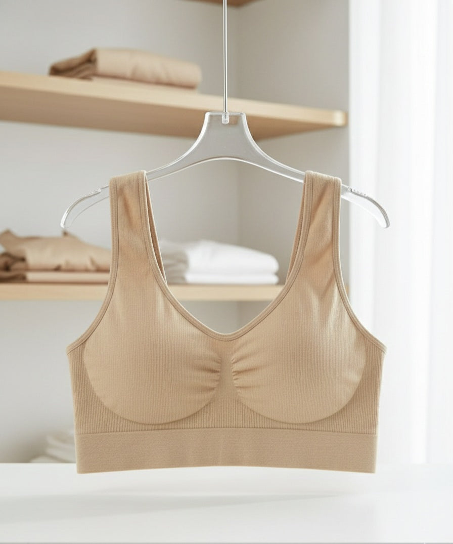 Seamless Ribbed Sports Bra with Removable Foam Padding-Padded Activewear Top