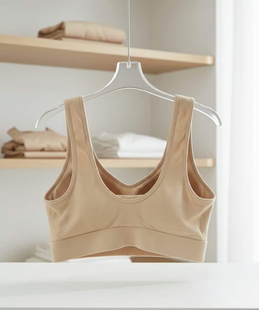 Seamless Ribbed Sports Bra with Removable Foam Padding-Padded Activewear Top